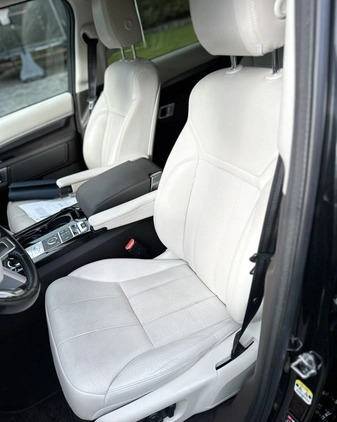Land Rover Discovery cena 189990 przebieg: 112000, rok produkcji 2018 z Żywiec małe 704
